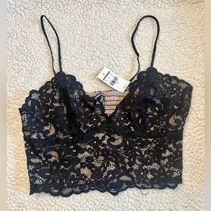 Express Contrast Allover Lace Cropped Cami